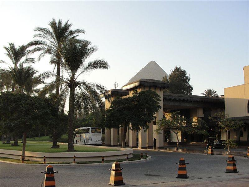 فندق ماريوت مينا هاوس، القاهرة Giza المظهر الخارجي الصورة The American University in Cairo
